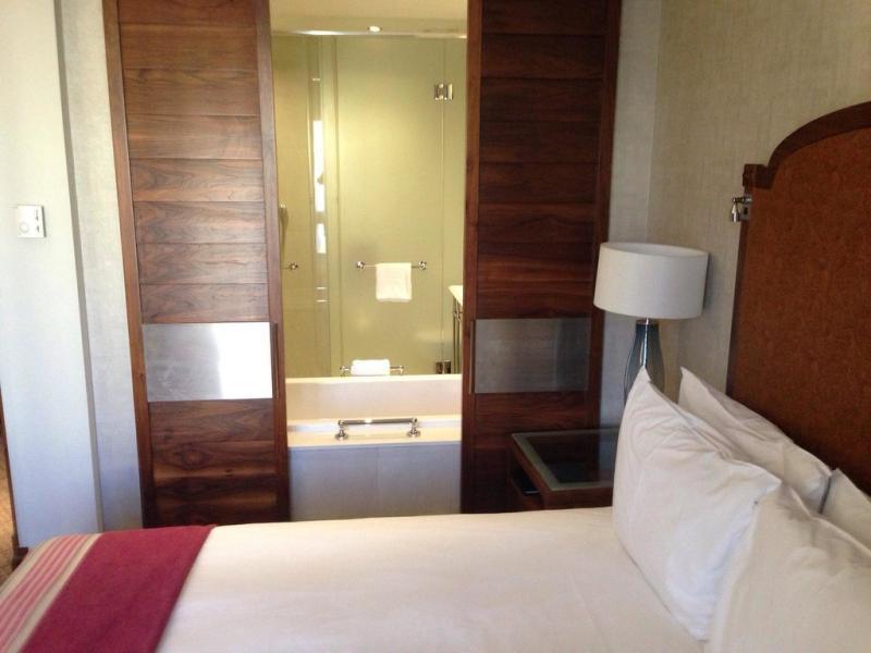Pivot Hotel Montecasino โจฮันเนสเบิร์ก ภายนอก รูปภาพ