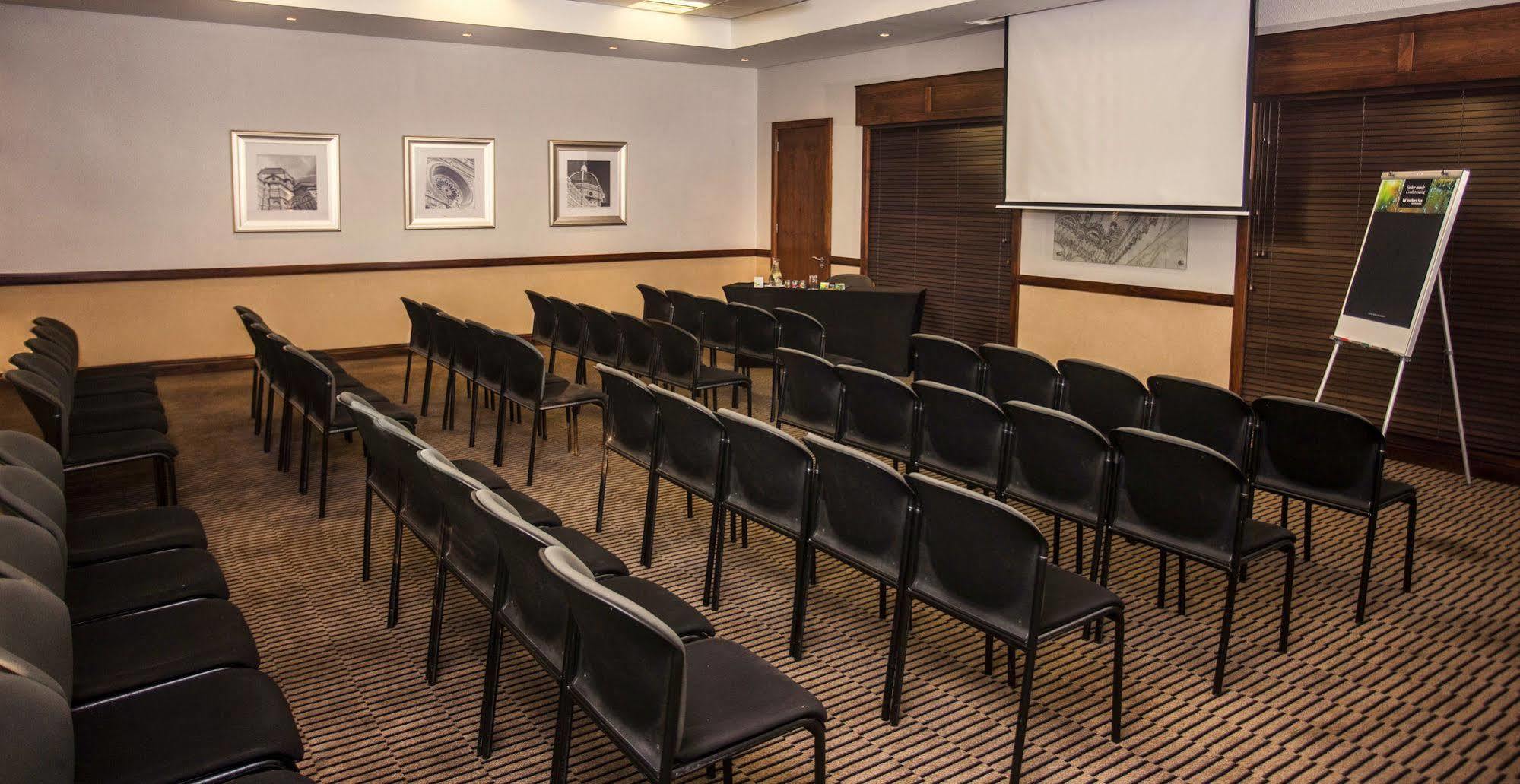 Pivot Hotel Montecasino โจฮันเนสเบิร์ก ภายนอก รูปภาพ